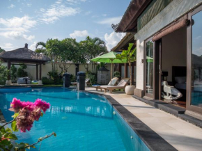  Villa Nitras  North Kuta